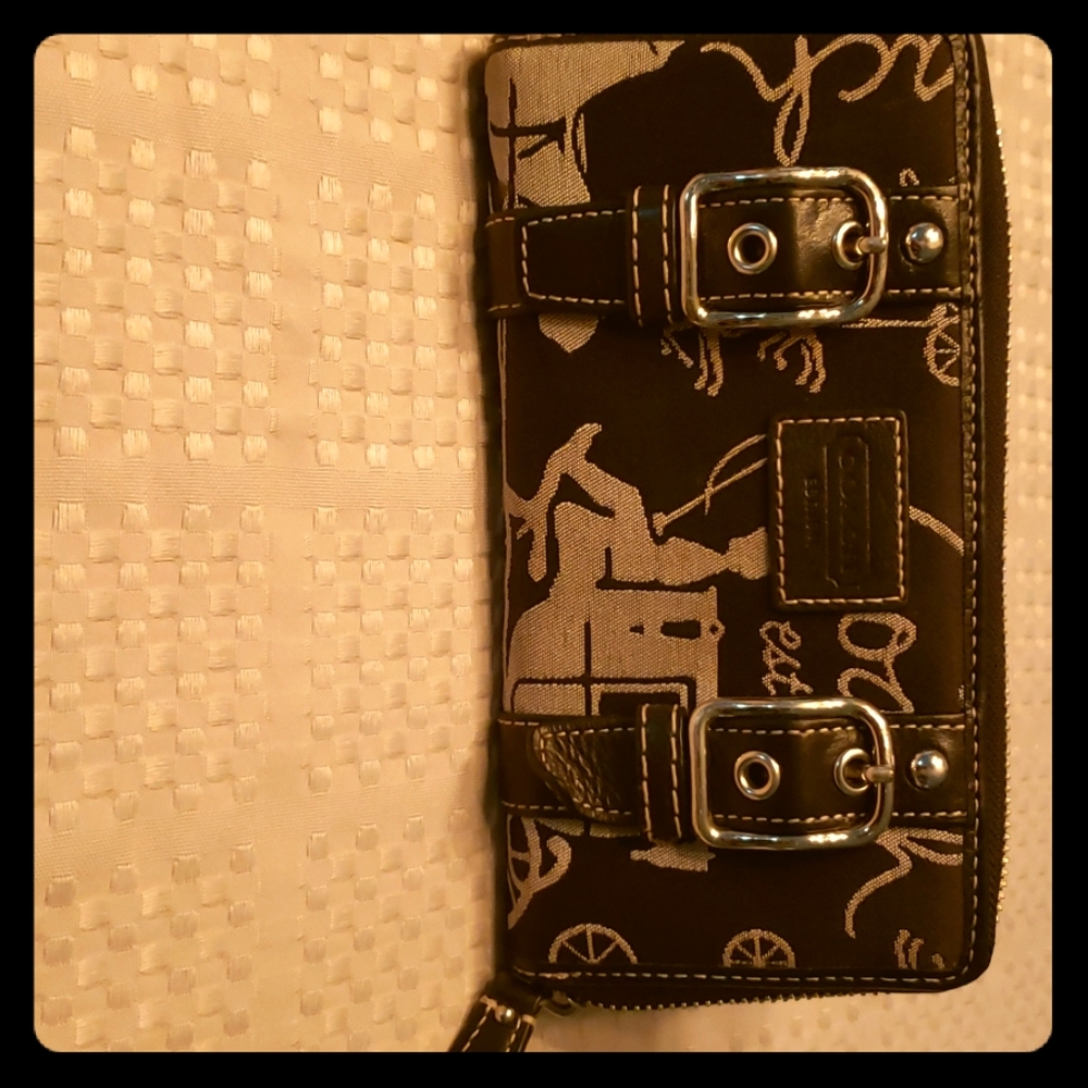 Coach wallet